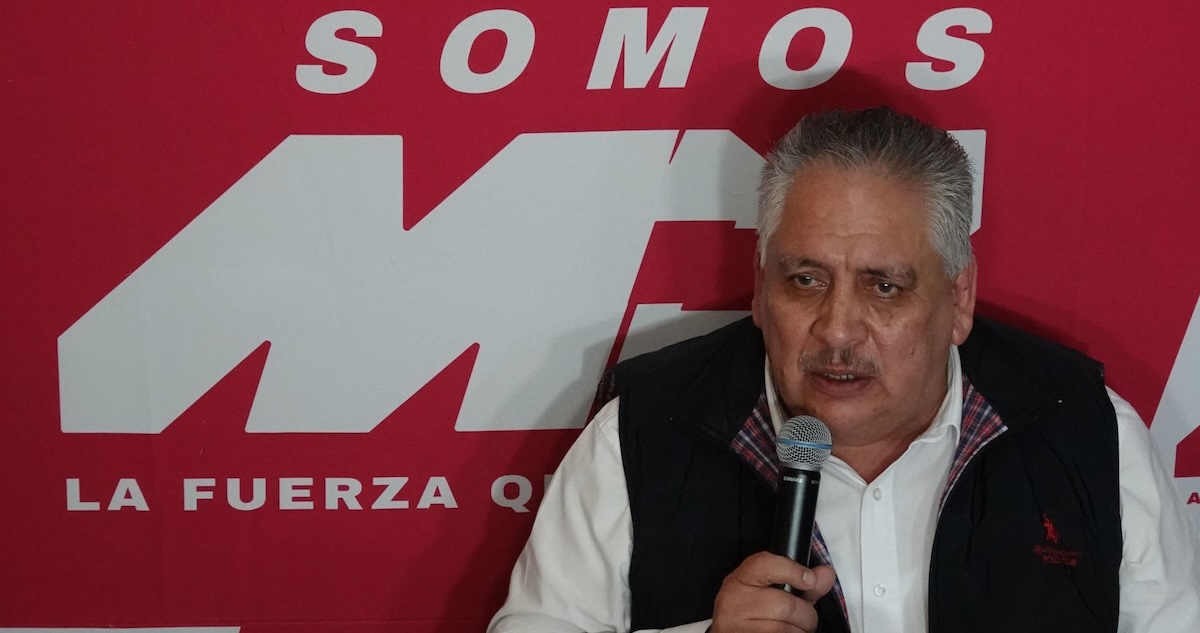 El político y ex diputado perredista Guadalupe Acosta Naranjo asistió al anuncio y presentación oficial del partido “Somos MX”