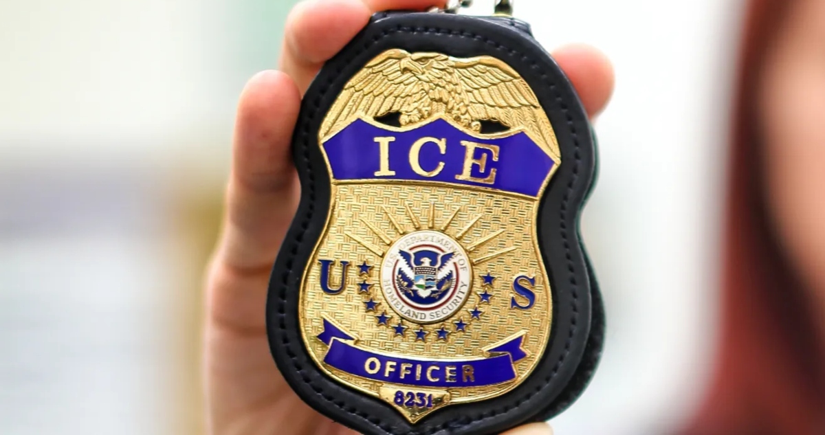 ICE está ampliando sus operaciones contra indocumentados bajo nuevas órdenes de Trump.