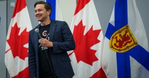 El líder del Partido Conservador Pierre Poilievre perfila a ser el próximo Primer Ministro de Canadá.