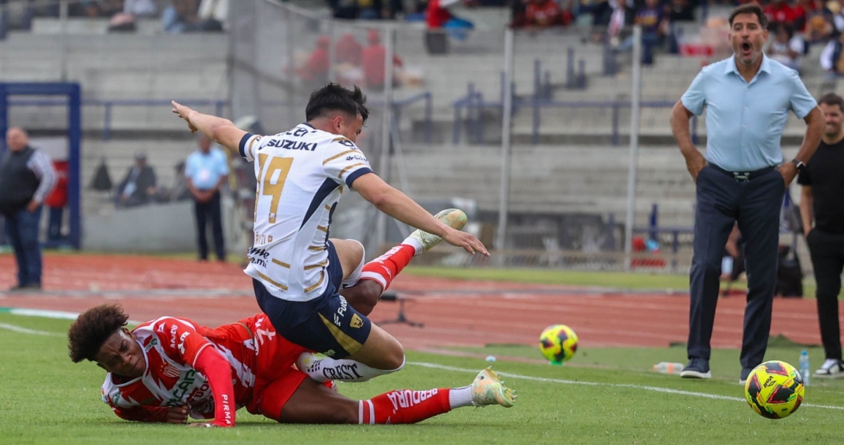 Pumas se impuso 2-1 a Necaxa.