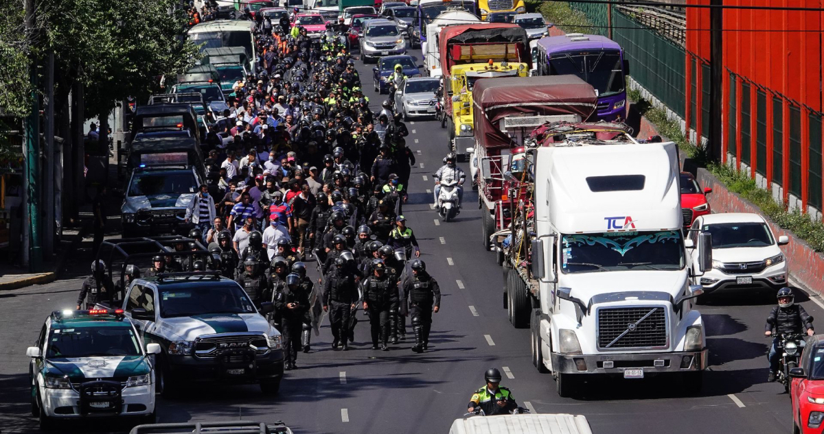 Transportistas cancelan bloqueos en CdMx y Edomex; realizarán marcha al Zócalo.