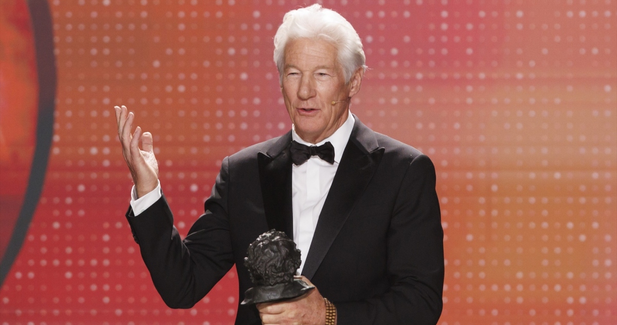 Richard Gere alertó por la existencia de "lugares oscuros en todos lados".