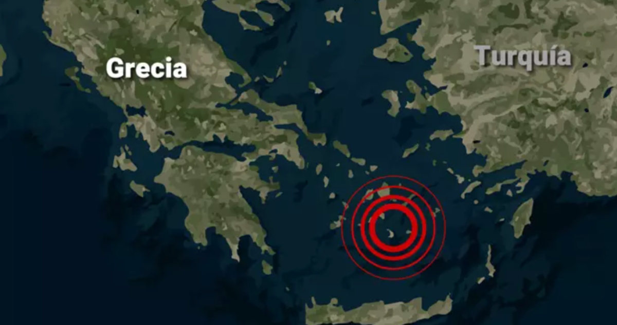 Santorini en alerta: van más de 50 sismos en las últimas 24 horas; evacúan a miles