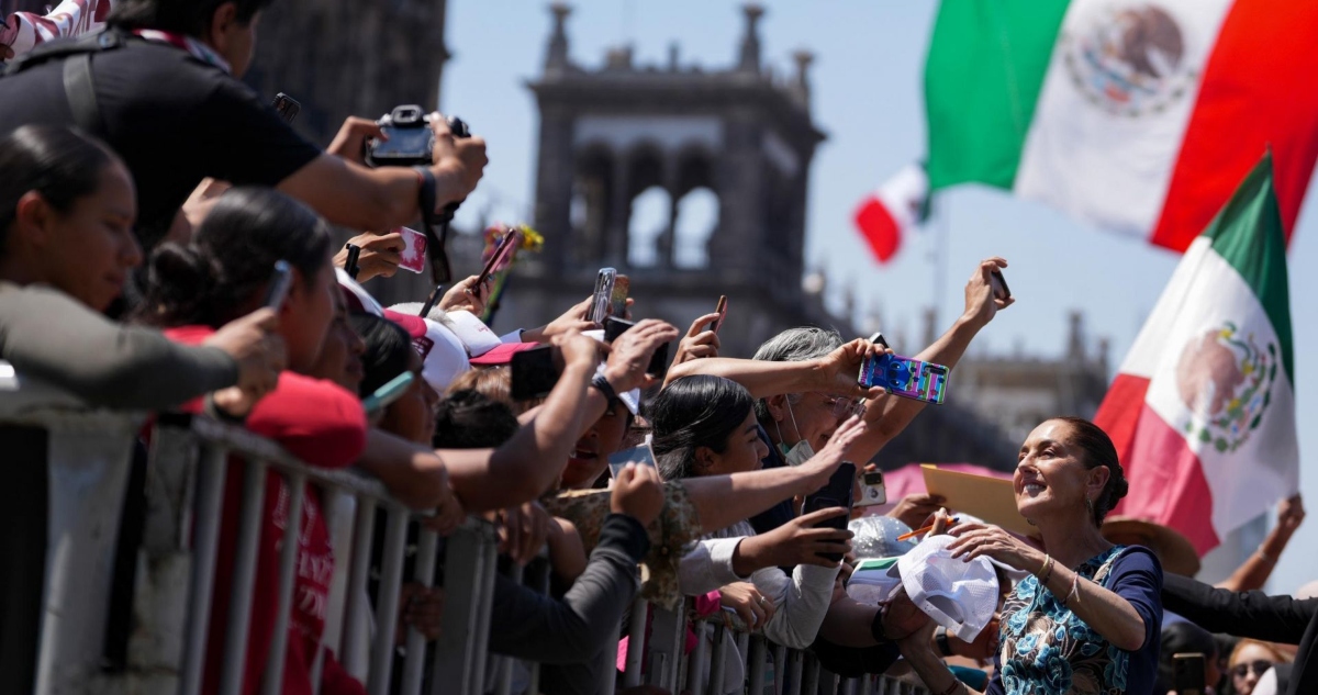 A México le sobran festejos y le faltan palabras para describir el horror de lo que se vive cotidianamente en los estados de la República.